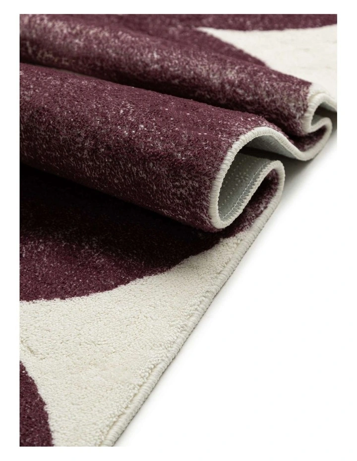LOOPSIE  HIDCOTE BURGUNDY AND IVORY GEOMETRIC WASHABLE RUG image 4
