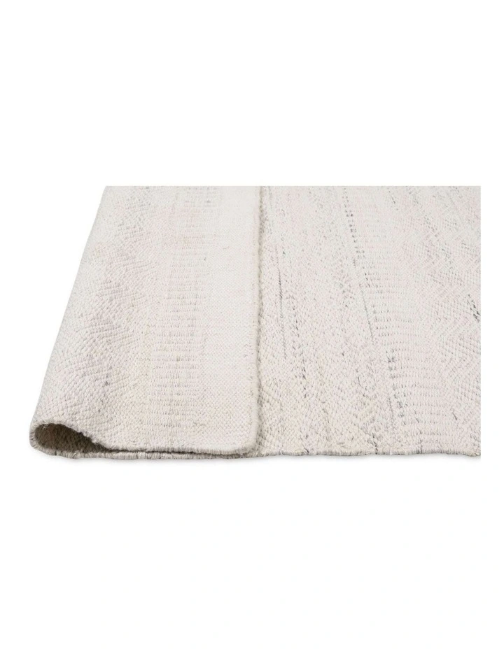 MISS AMARA  LORETTA CREAM AND GREY INDOOR OUTDOOR P.E.T RUNNER RUG image 3