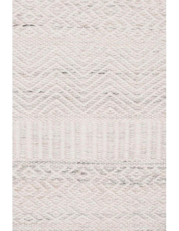 MISS AMARA  LORETTA CREAM AND GREY INDOOR OUTDOOR P.E.T RUNNER RUG image 4