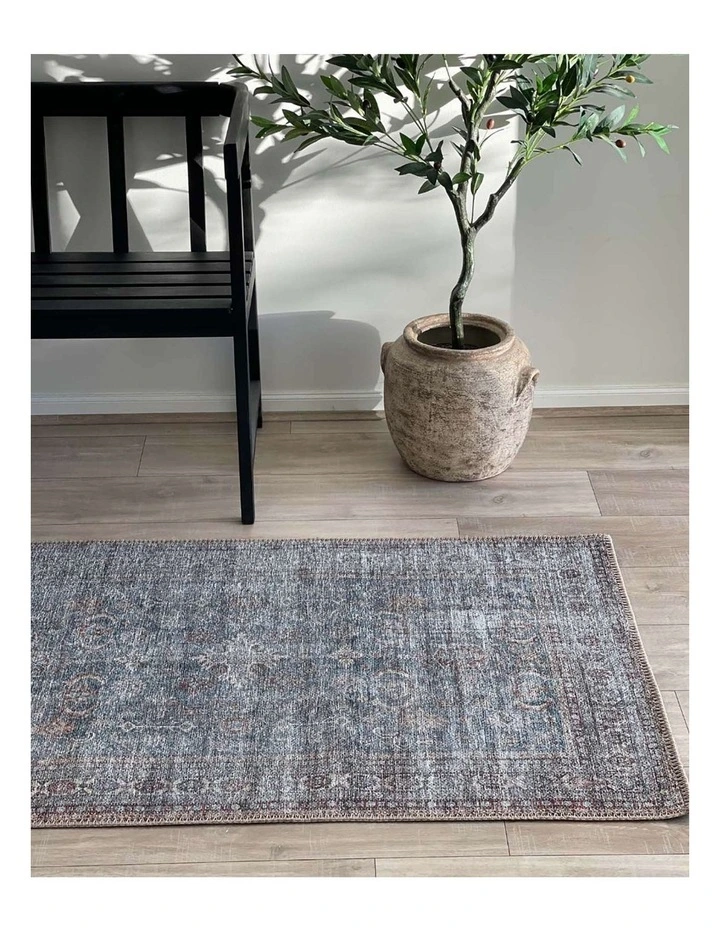 MISS AMARA  SORRA BLUE AND BROWN TRADITIONAL DISTRESSED WASHABLE RUNNER RUG image 6
