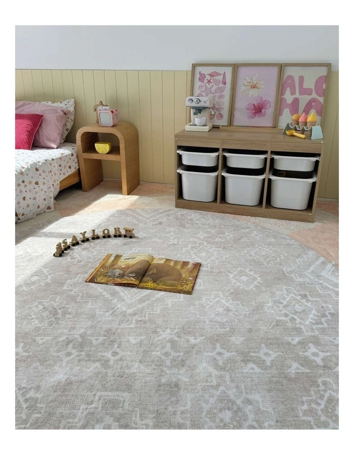 MISS AMARA  AYAH NEUTRAL PLUSH ROLLIE POLLIE ROUND PLAYMAT image 6