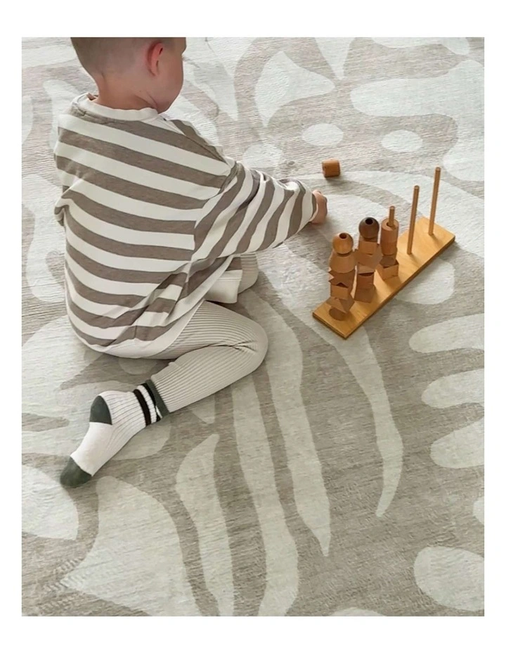 MISS AMARA GERDA GREEN GREY LEAVES ROLLIE POLLIE ROUND PLAYMAT image 5