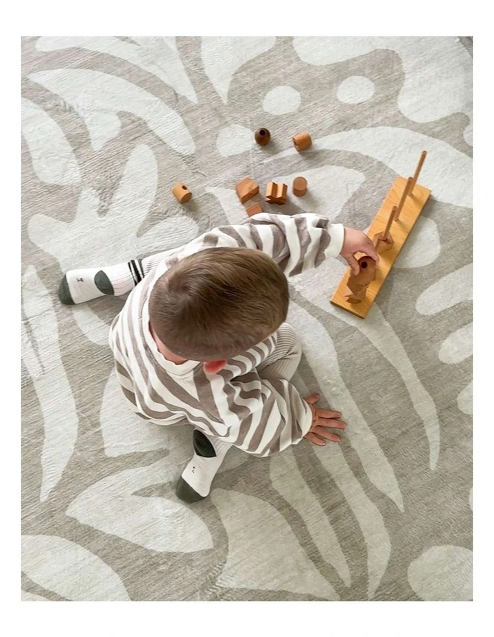 MISS AMARA GERDA GREEN GREY LEAVES ROLLIE POLLIE ROUND PLAYMAT image 6