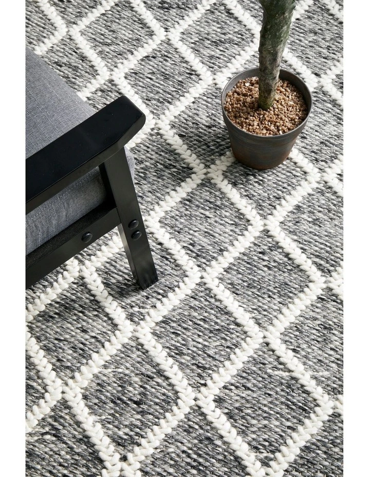 Huxley Rug image 6