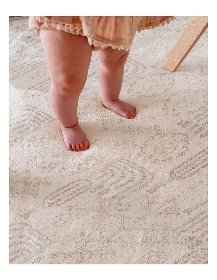 MISS AMARA  ISKA GREY PLUSH ROLLIE POLLIE ROUND PLAYMAT image 5