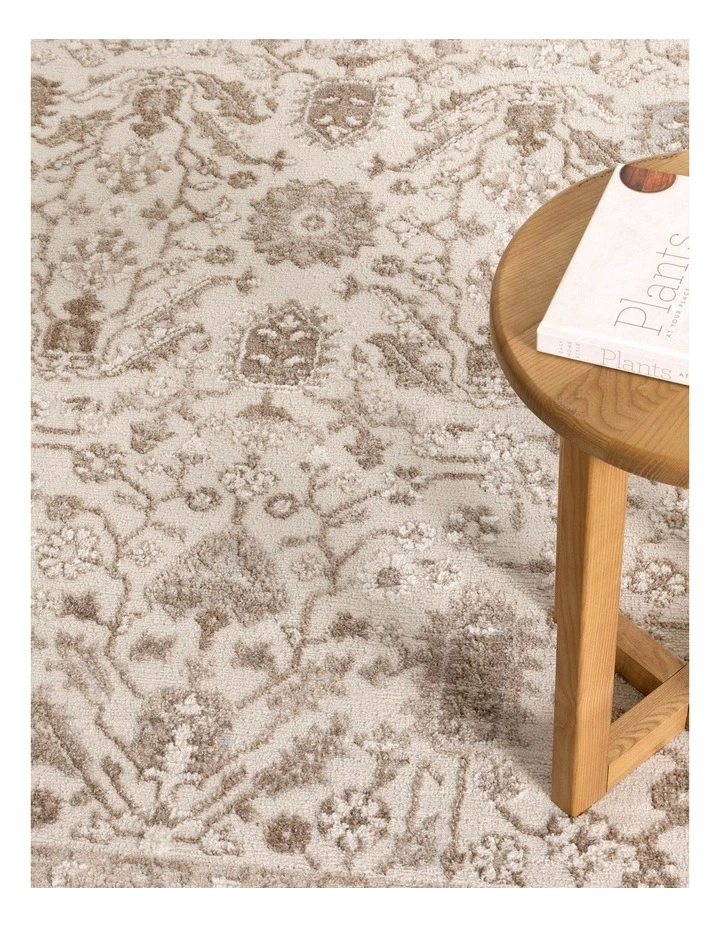 Sierra Oriental Border Beige Rug image 5