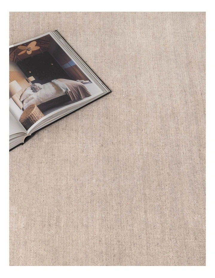 Charleston Hand-Knotted Wool Rug Beige image 5