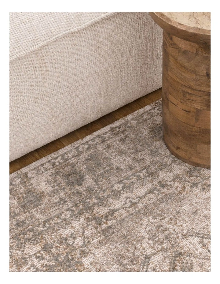 Solenne Cream & Olive Distressed Medallion Vintage Rug - S600 image 4