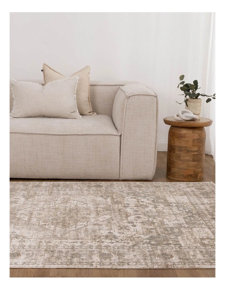 Solenne Cream & Olive Distressed Medallion Vintage Rug - S600 image 5