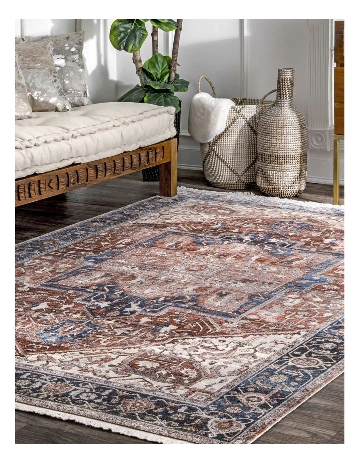 Heriz Rug image 7