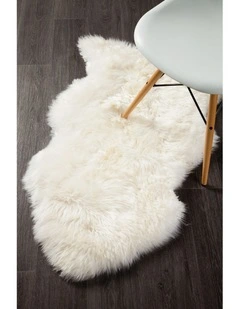 Natural New Zealand Sheep Skin Rug