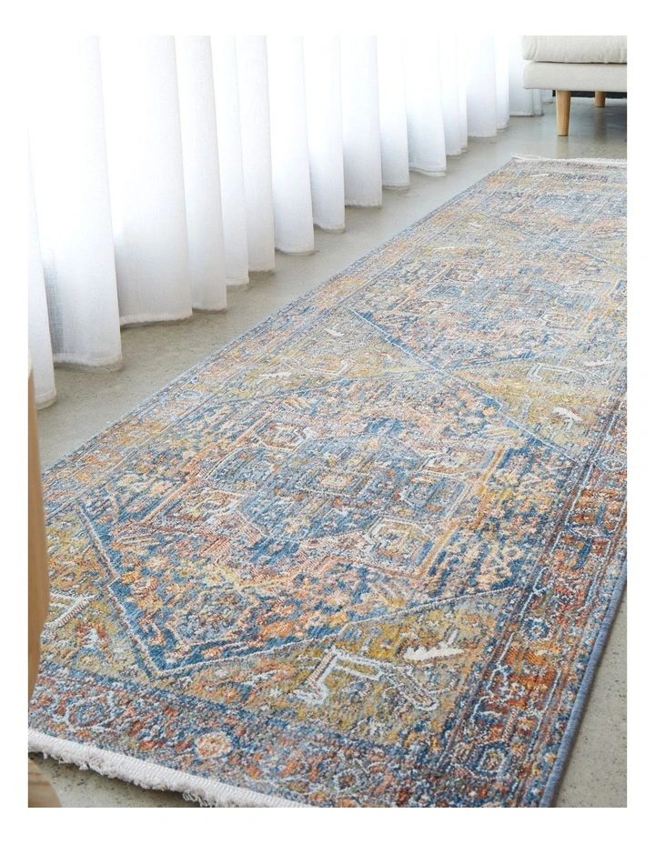 Heriz Runner Rug image 2
