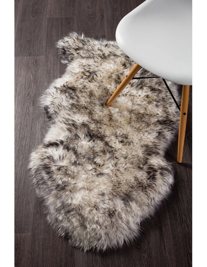 Natural New Zealand Sheep Skin Rug image 1