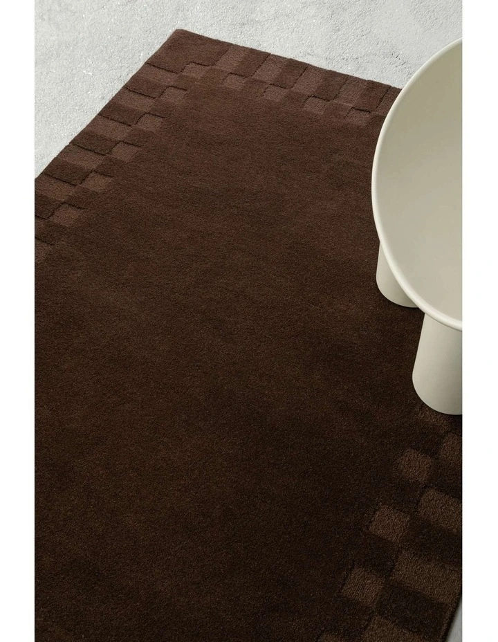 LOOPSIE MARGUTTA CHOCOLATE CHECKED BORDER WOOL RUG image 7