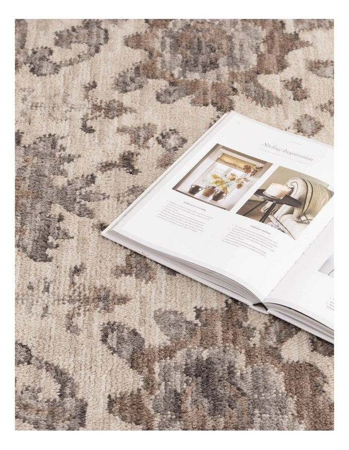 Horizon Grey Beige Traditional Rug H108 image 5