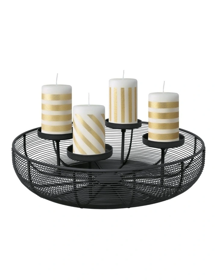 Christmas Chic Advent Wreath image 1