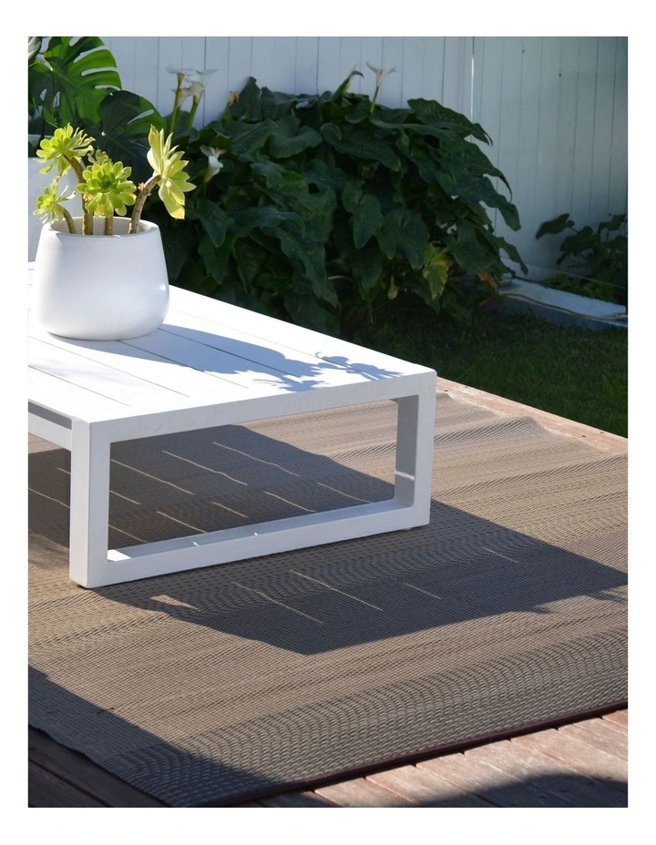 Fab Habitat Big Sur Modern Recycled Plastic Outdoor Rug in Ash Grey image 2