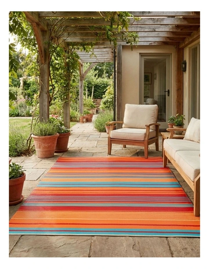 Fab Habitat Malibu Recycled Plastic Reversible Outdoor Rug in Multicoloured image 2