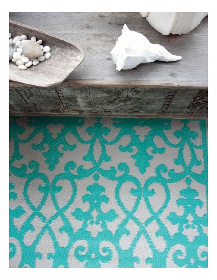 Fab Habitat Venice Traditional Recycled Plastic Outdoor Rug in Turquoise and Cream image 3