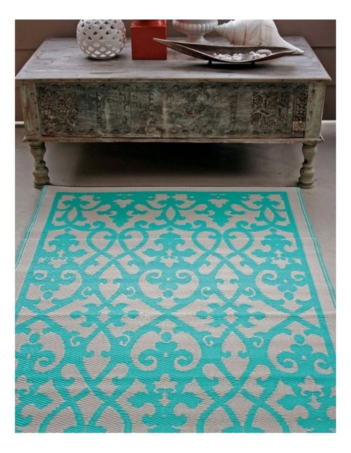 Fab Habitat Venice Traditional Recycled Plastic Outdoor Rug in Turquoise and Cream image 4