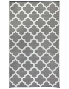 Fab Habitat Tangier Trellis Recycled Plastic Outdoor Rug in Grey and White