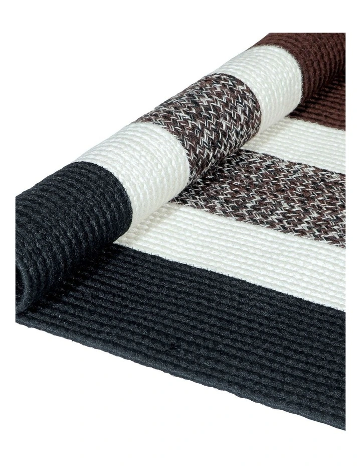 Fab Habitat Churchil Oval Indoor Outdoor Rug image 4
