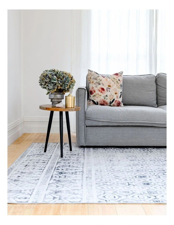 Fab Habitat Oran Traditional Distressed Non Slip Rug in Multicolour image 5
