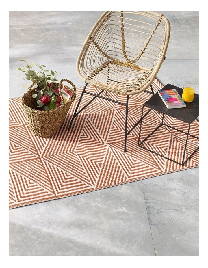 Fab Habitat Tokyo Recycled Plastic Outdoor Rug in Burnt Orange and White image 2
