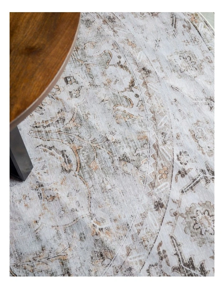 Fab Habitat Constantine Traditional Distressed Round Non Slip Rug in Brown image 3
