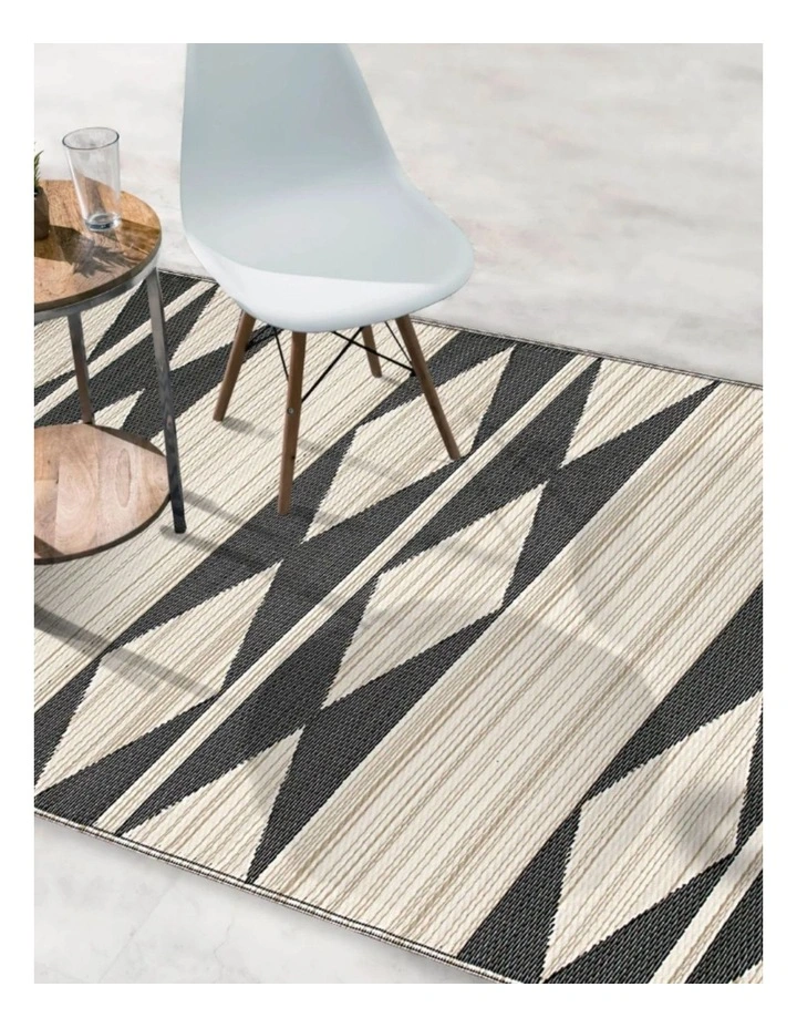 Fab Habitat Cairo Modern Outdoor Recycled Plastic Rug in Multicolour image 2
