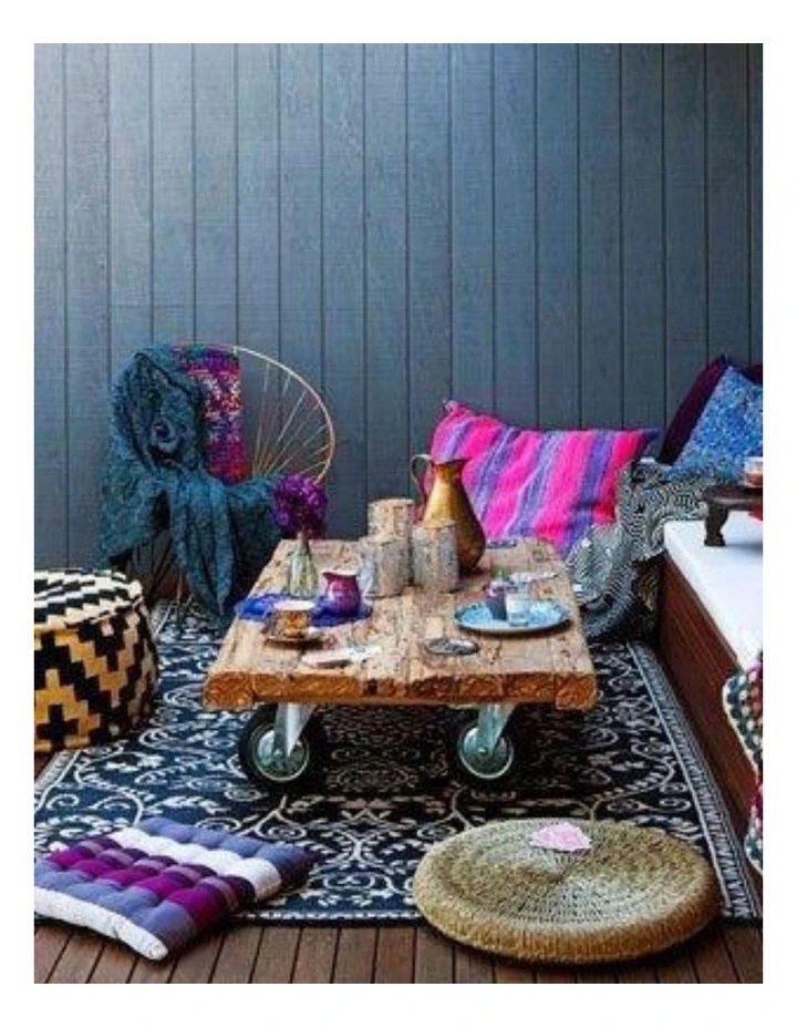 Fab Habitat Murano Traditional Recycled Plastic Reversible Outdoor Rug in Black and Cream image 2