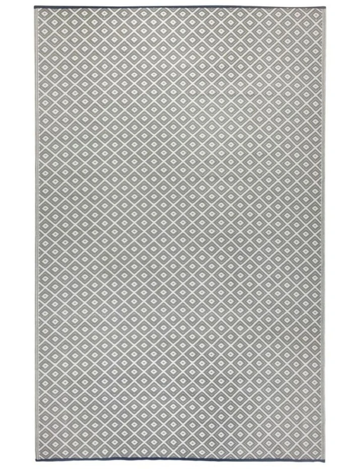 Fab Habitat Kimberley Diamond Recycled Plastic Outdoor Rug in Grey and White image 1