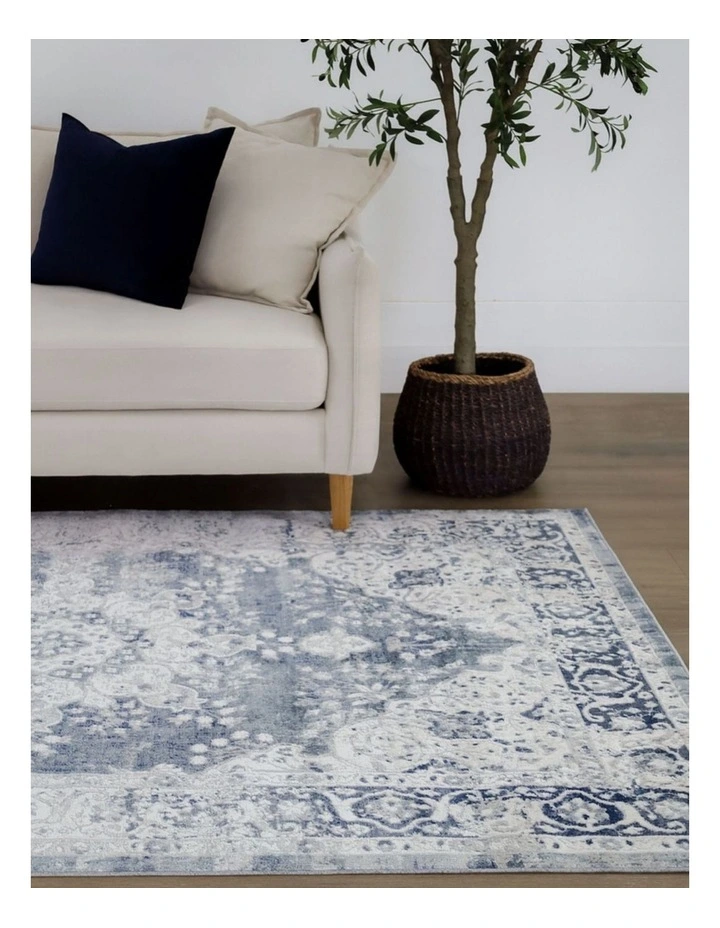 Fab Habitat Mangan Traditional Distressed Rug in Navy and White image 2