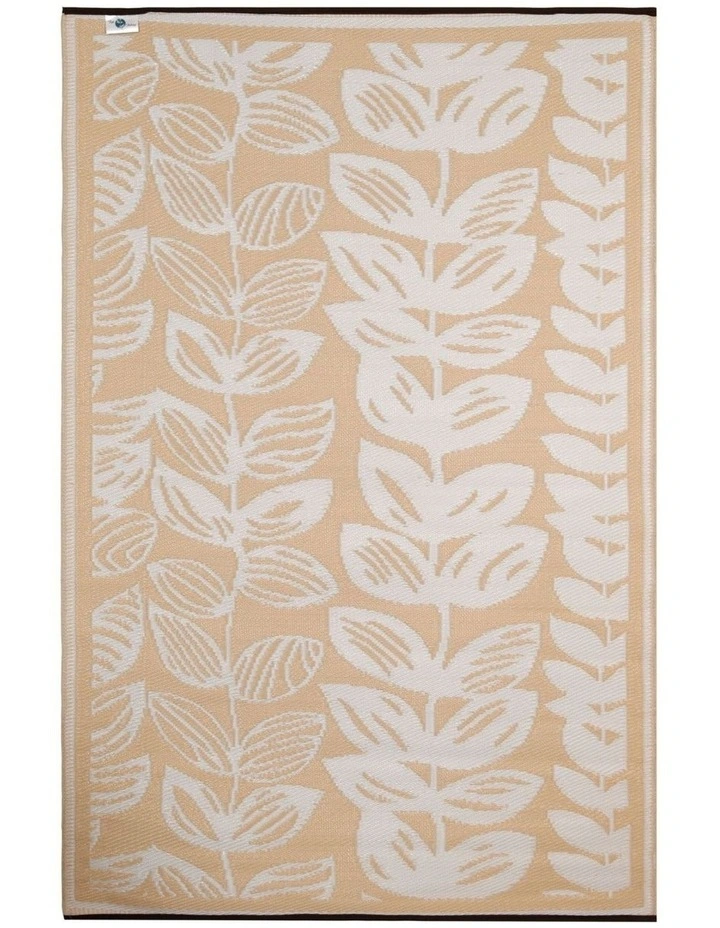 Fab Habitat Mal Recycled Plastic Outdoor Rug in Beige image 3