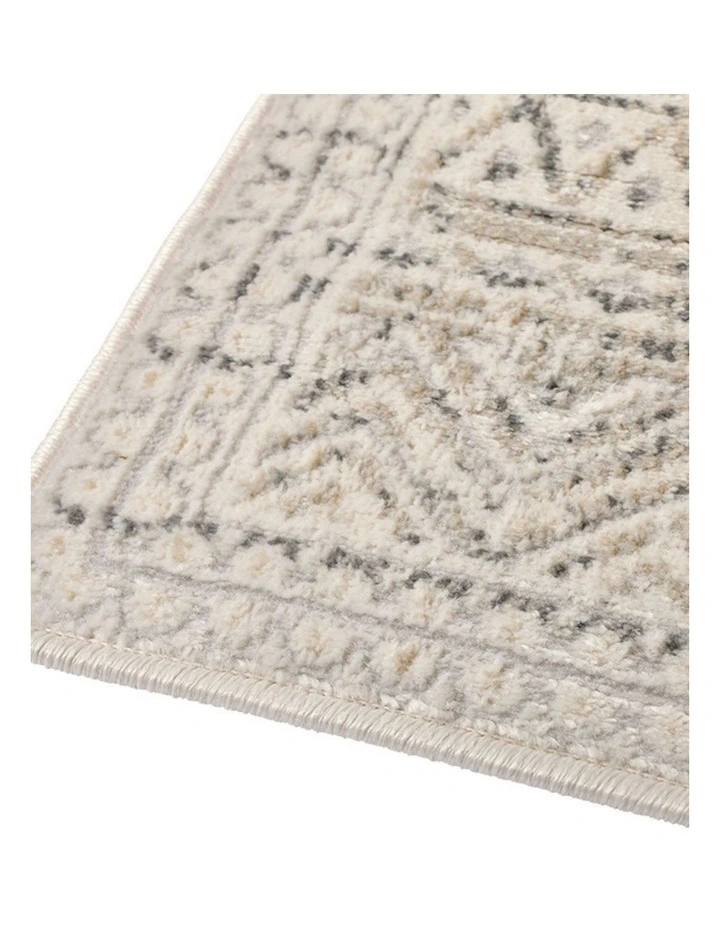 Fab Habitat Ikop Traditional Distrssed Rug in Light Grey and White image 5