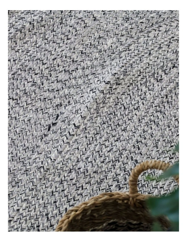 Fab Habitat Tula Oval Indoor Outdoor Rug in Grey image 5