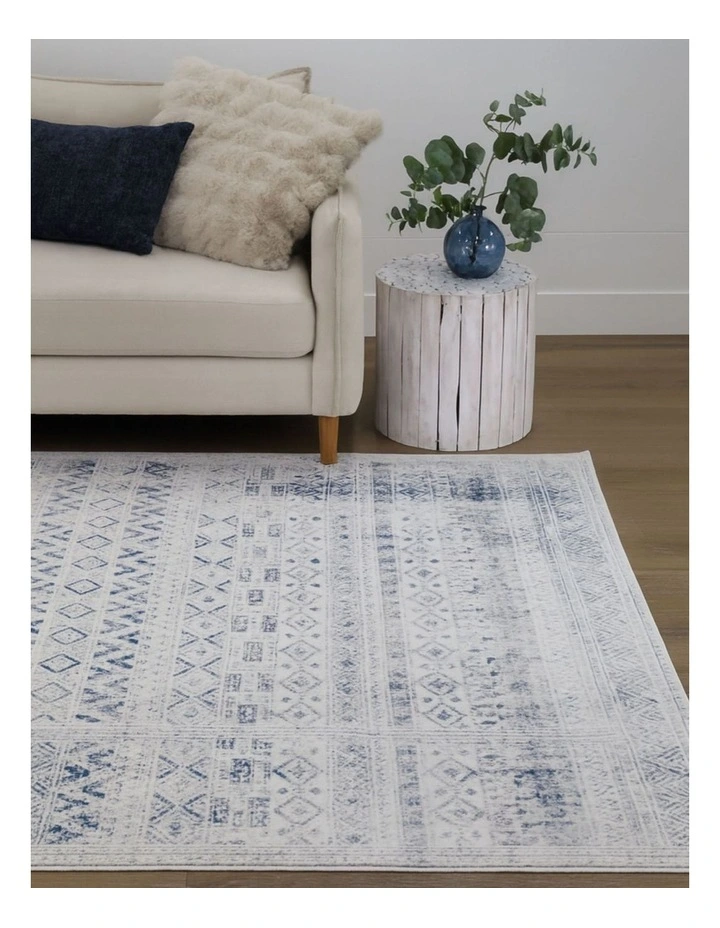 Fab Habitat Izmir Traditional Distrssed Rug in Navy and White image 2