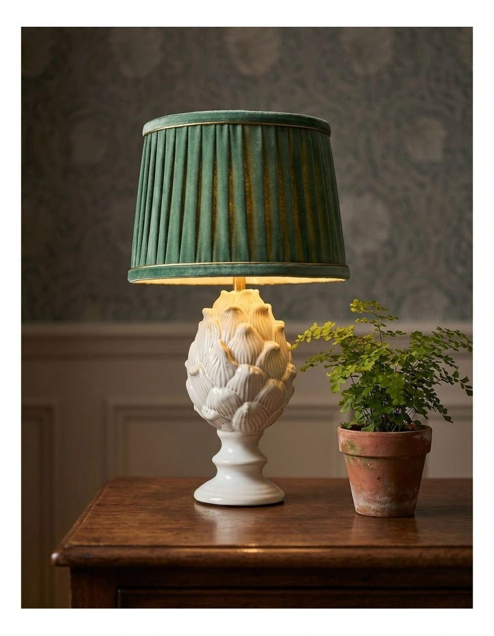 Artichoke Table Lamp 42cm in Cream image 5