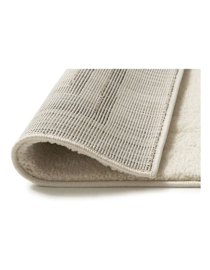 LOOPSIE MATTERHORN CREAM BANDED RUG image 3