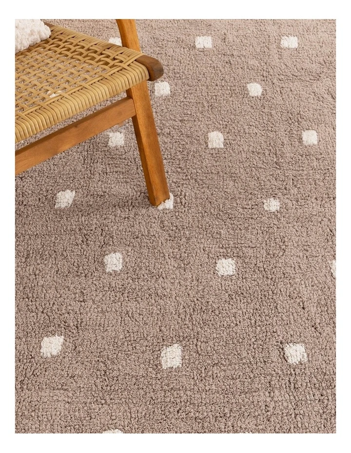 Mellow Round Scalloped Kids Rug Mushroom Beige image 5