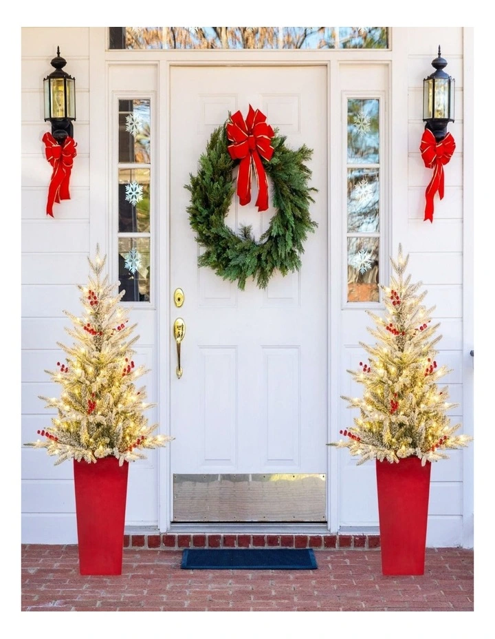 122cm Pre-Lit Potted Artificial Entrance Christmas Tree with 313 Tips image 6