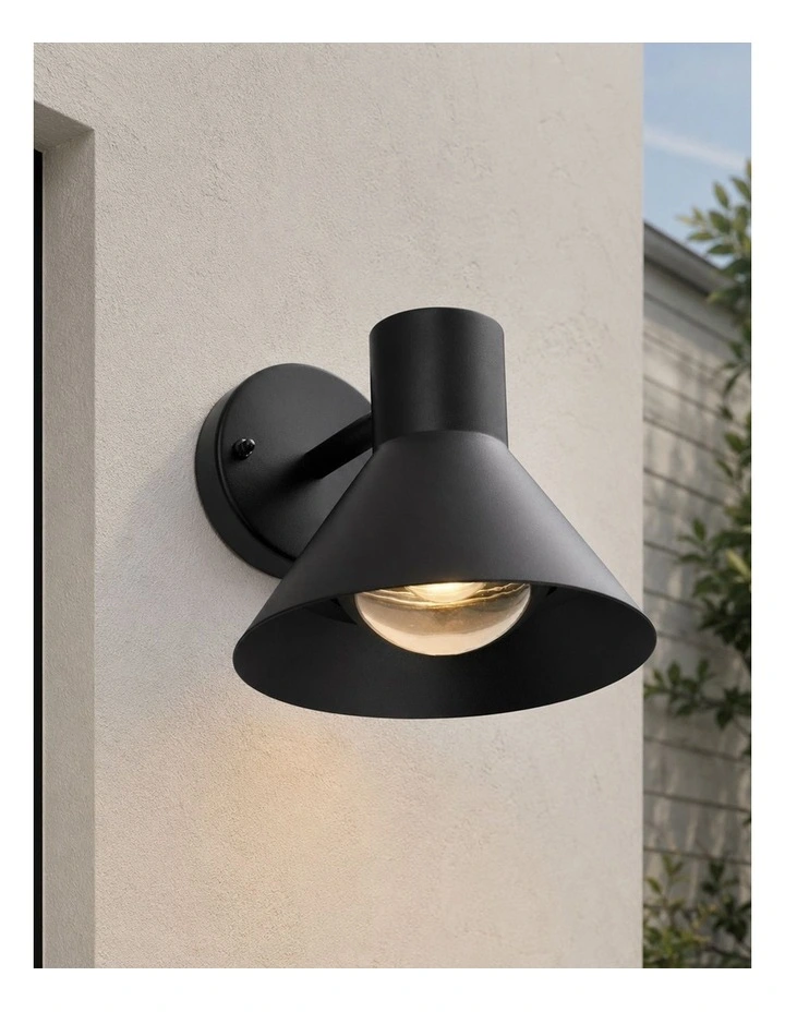 Oryn Outdoor Wall Light image 5