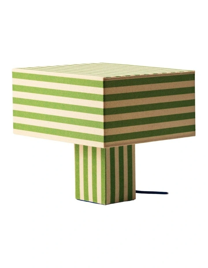 Volley Lamp in Grass image 2