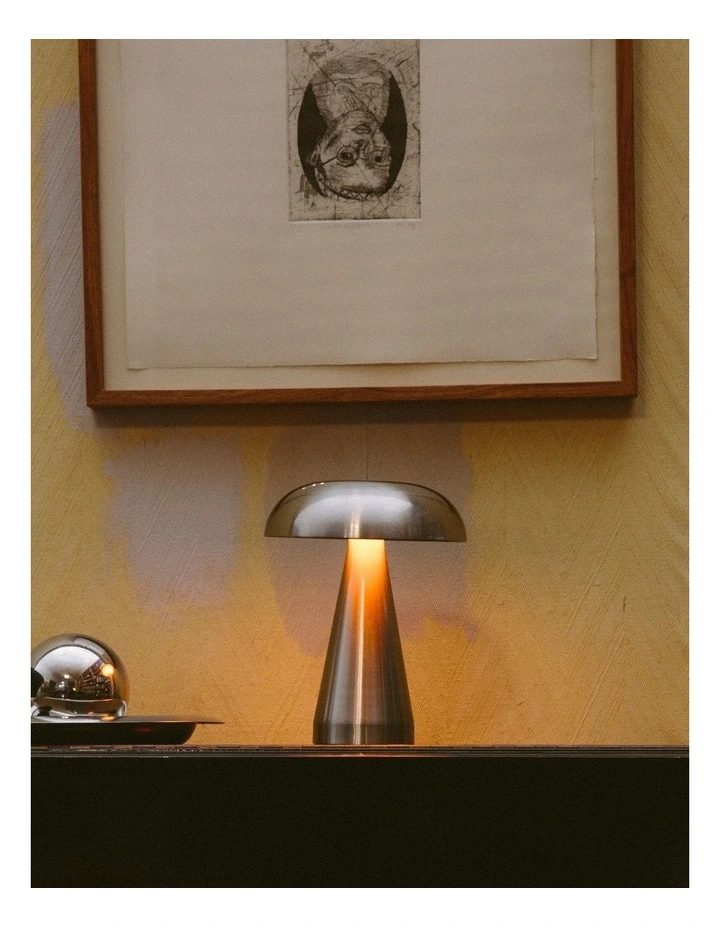 Portable Metal Touch Lamp in Aluminium image 2