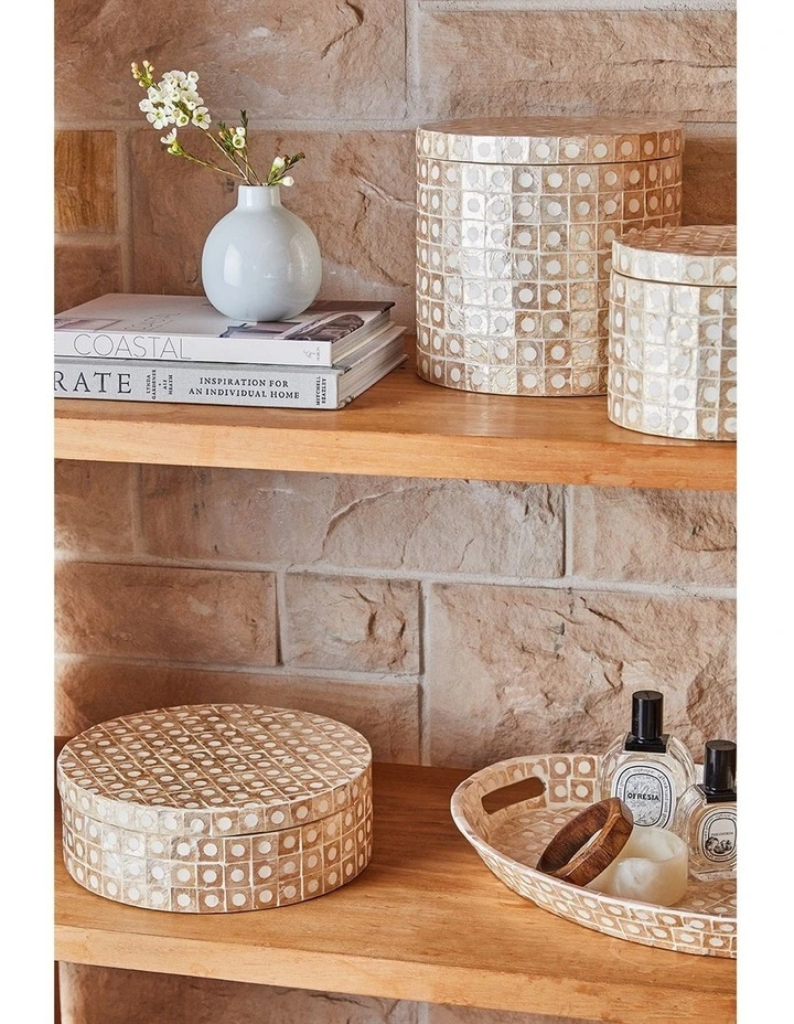 Elodie Pearl Small Circular Box 14x14x12cm Natural image 4