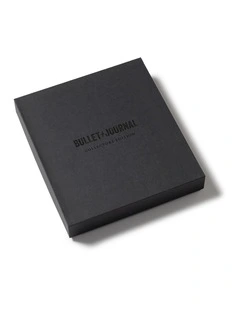 Bullet Journal All Black Collectors Set - 1x Bullet Journal A5, 1x Twist Pen, 1x Pen Loop