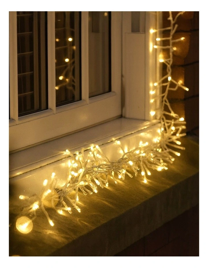 2000 LED Connectable Cluster String Light - Warm White image 2