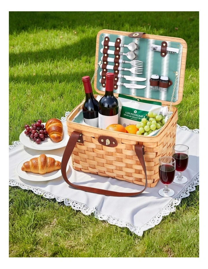 2 Person Picnic Basket in Multi image 3
