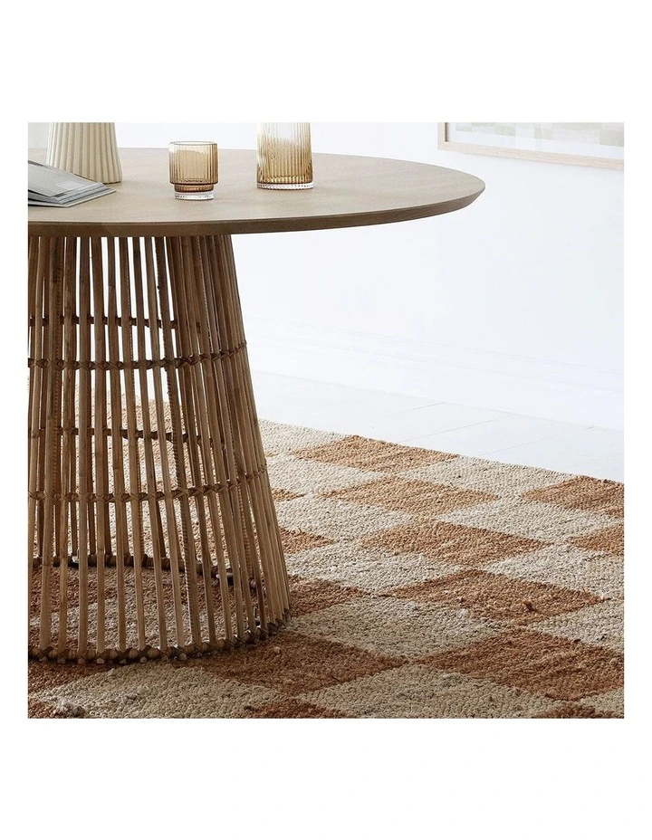 Tamborine Indoor Mango wood 1.4m Round Dining Table image 3