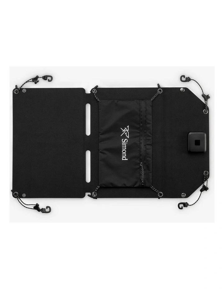 Decathlon | Compact 15-watt solar panel for hiking image 2